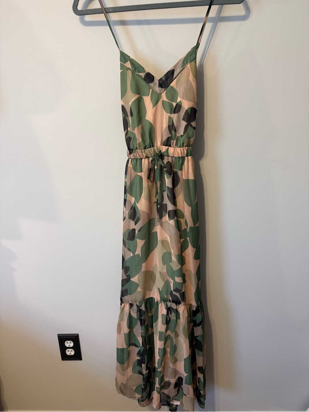 GAP Spaghetti-Strap Midi Dress in Green & Beige Leaf Print
